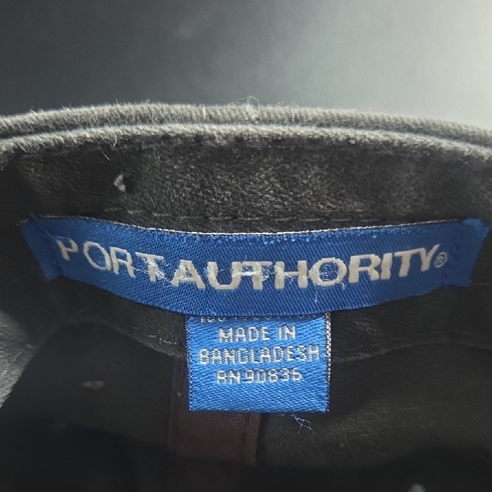 Black Structured Baseball Cap With Embroidered Lo… - image 2